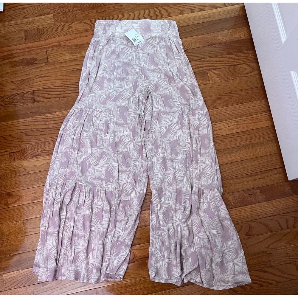 Forever 21 Leaf Print Wide-Leg Pants – M (NEW)